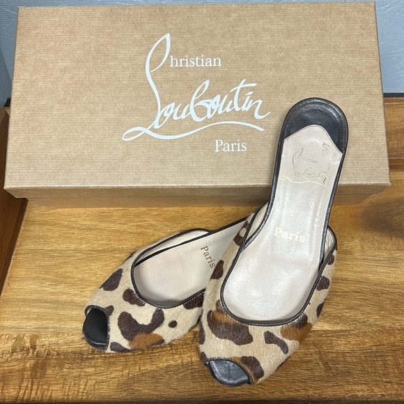 Christian Louboutin Animal Print Calf Hair Slides Sandals | Size 36 US 6 w/ Box - Picture 2 of 15